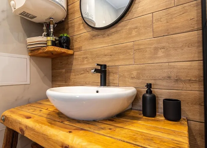 Vutovi's Corner Made With Care 2 Apartman Banszko