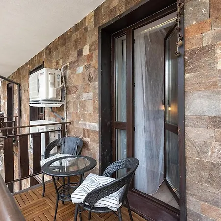 Vutovi's Corner Made With Care 2 * Banszko