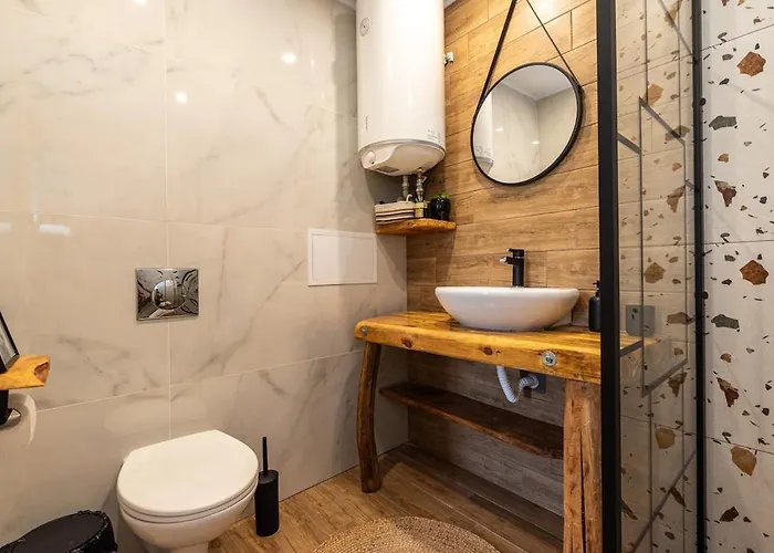 Vutovi's Corner Made With Care 2 * 班斯科